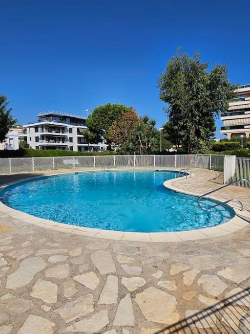 Studio Saint-Laurent-Du-Var Bord De Mer מראה חיצוני תמונה