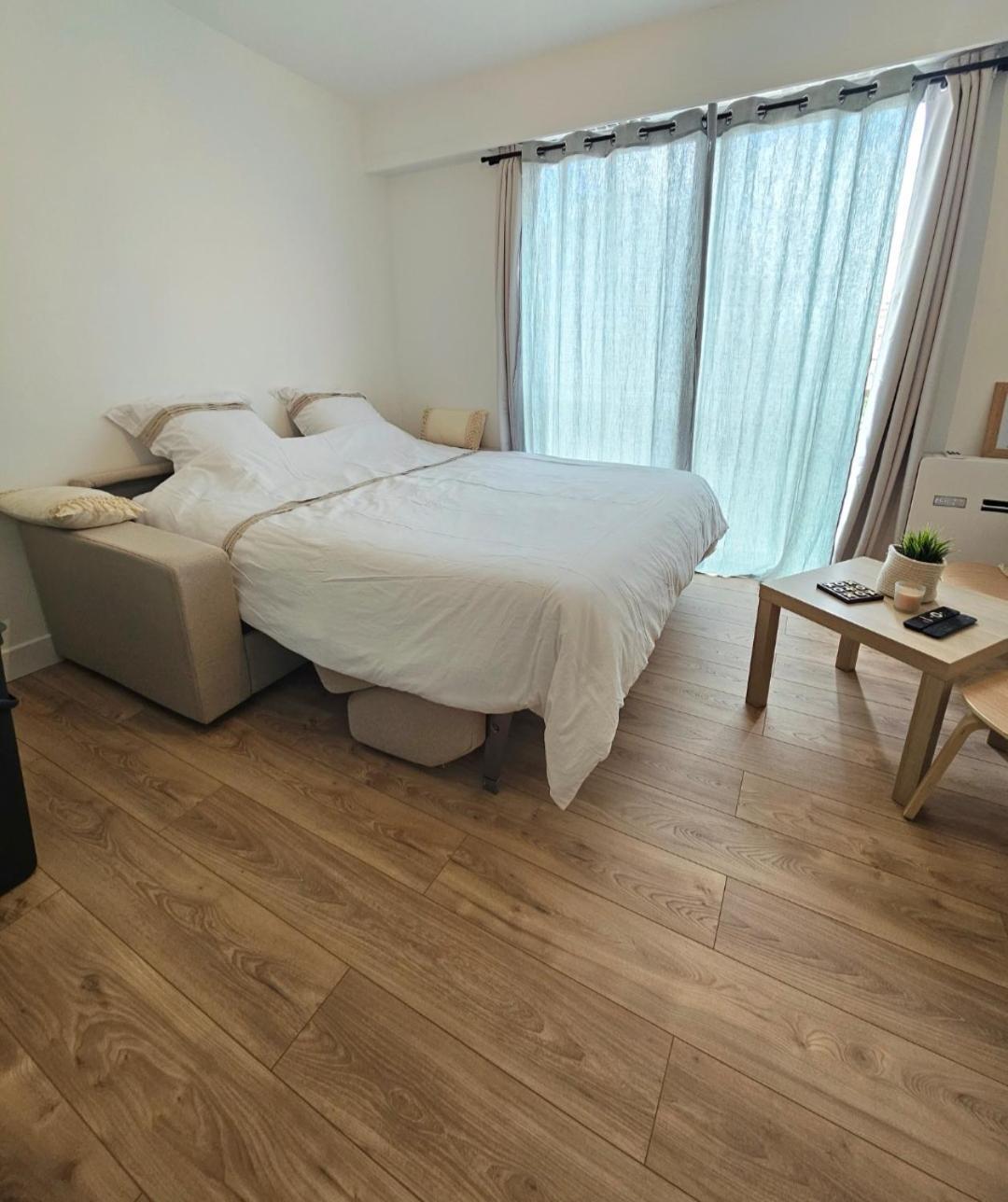 Studio Saint-Laurent-Du-Var Bord De Mer מראה חיצוני תמונה